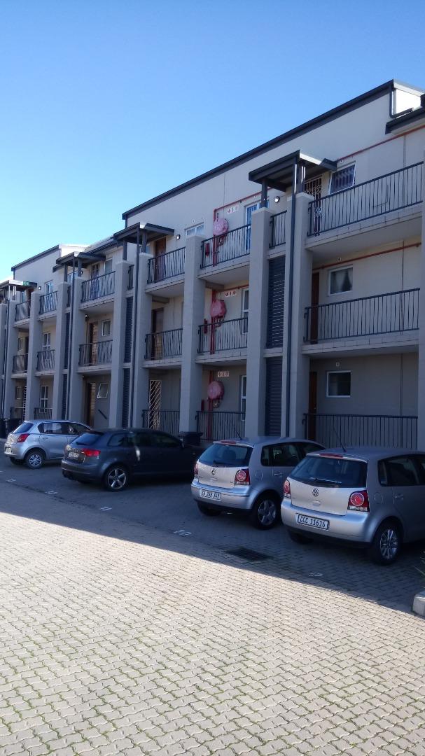 2 Bedroom Apartment for Sale in Buh Rein Estate, Kraaifontein - Western Cape