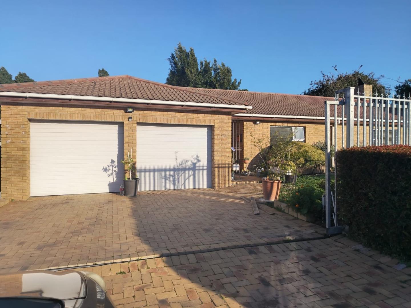 4 Bedroom House for Sale - Western Cape